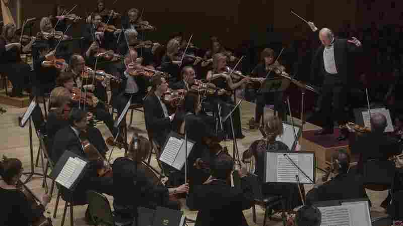 Budapest Festival Orchestra Plays Carnegie Hall 
